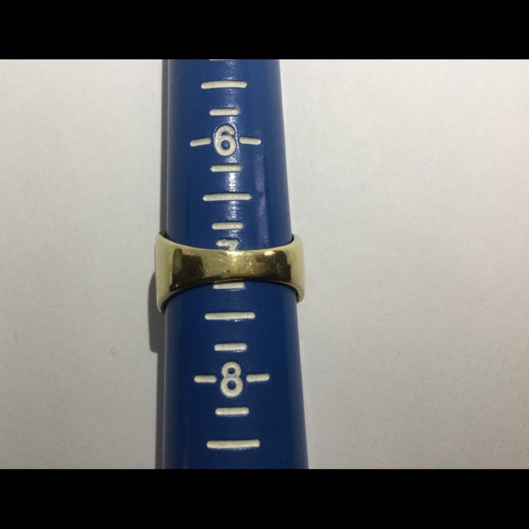 Jade 10K Gold Ring - Picture 6 of 8